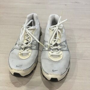 Nike Shox Turbo V Women's White Silver Athletic Shoes Size 7 Y2K streetwear 2007